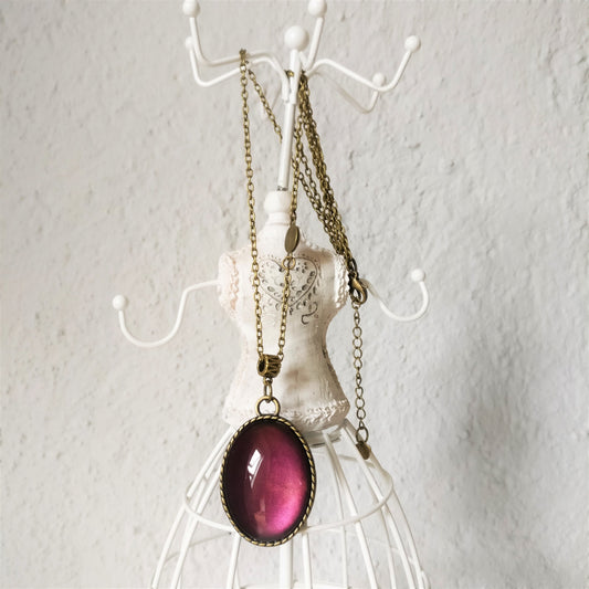 Wie kombiniere ich eine Halskette? Finde die perfekte Halskette für Deinen Style mit den handgefertigten Ketten für Damen aus dem Vintage Schmuckstübchen - Modeschmuck Halsketten zu günstigen Preisen
