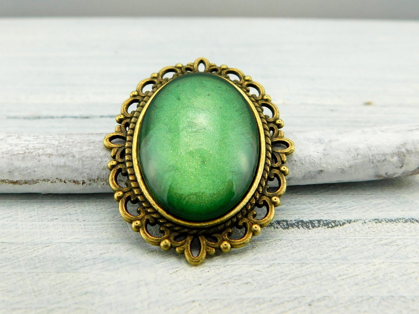 Geschenkset "Maigrün" mit Ring und Brosche - Vintage Schmuckstübchen