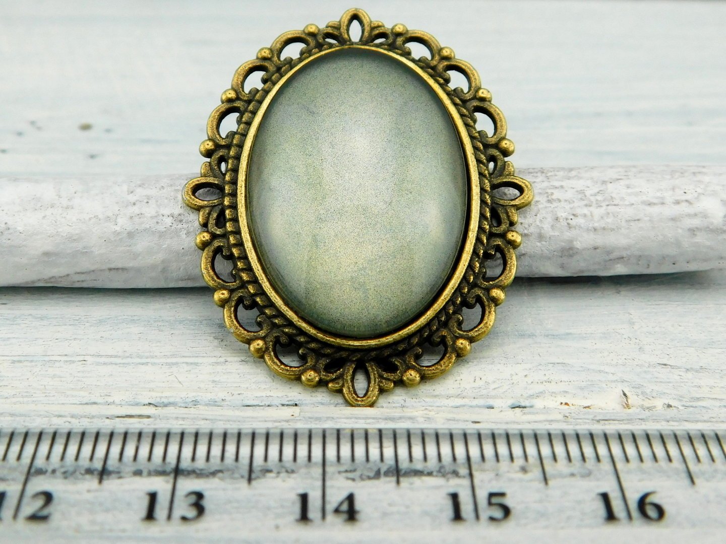 Geschenkset "Helles Khakigrün" mit Ring und Brosche - Vintage Schmuckstübchen