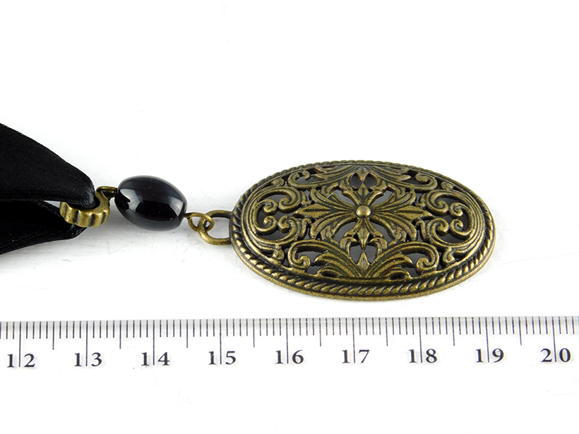 Handgefertigtes Nachtschwarzes Halsband