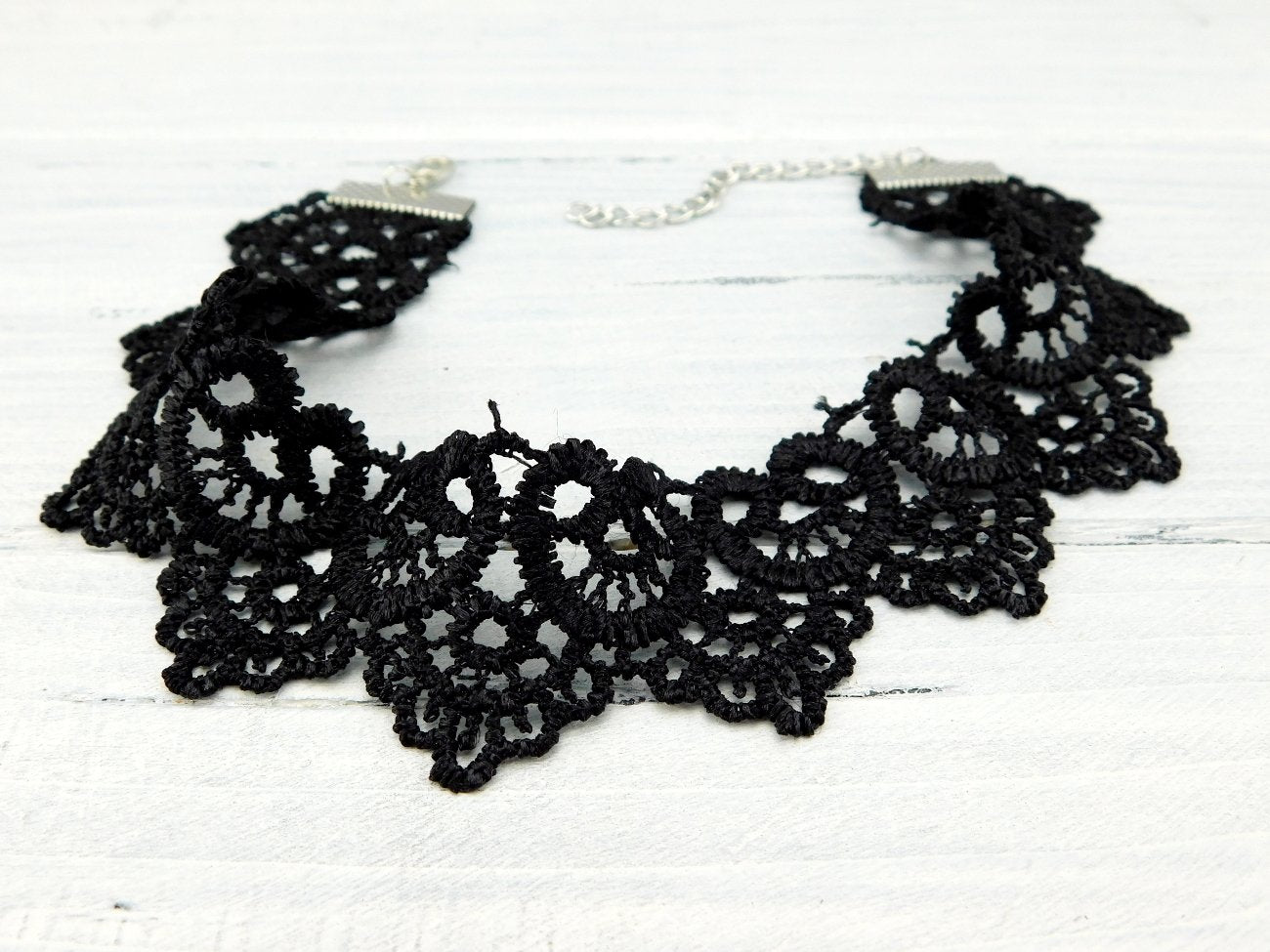 Schwarzes Halsband "Dancing Queen" - Vintage Schmuckstübchen