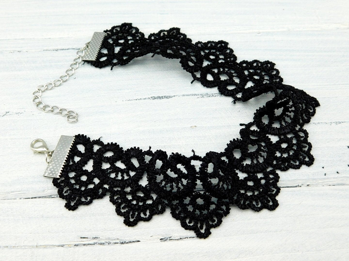 Schwarzes Halsband "Dancing Queen" - Vintage Schmuckstübchen