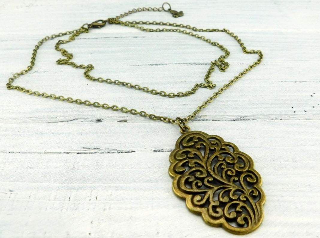 Kurze Halskette "Ornament"