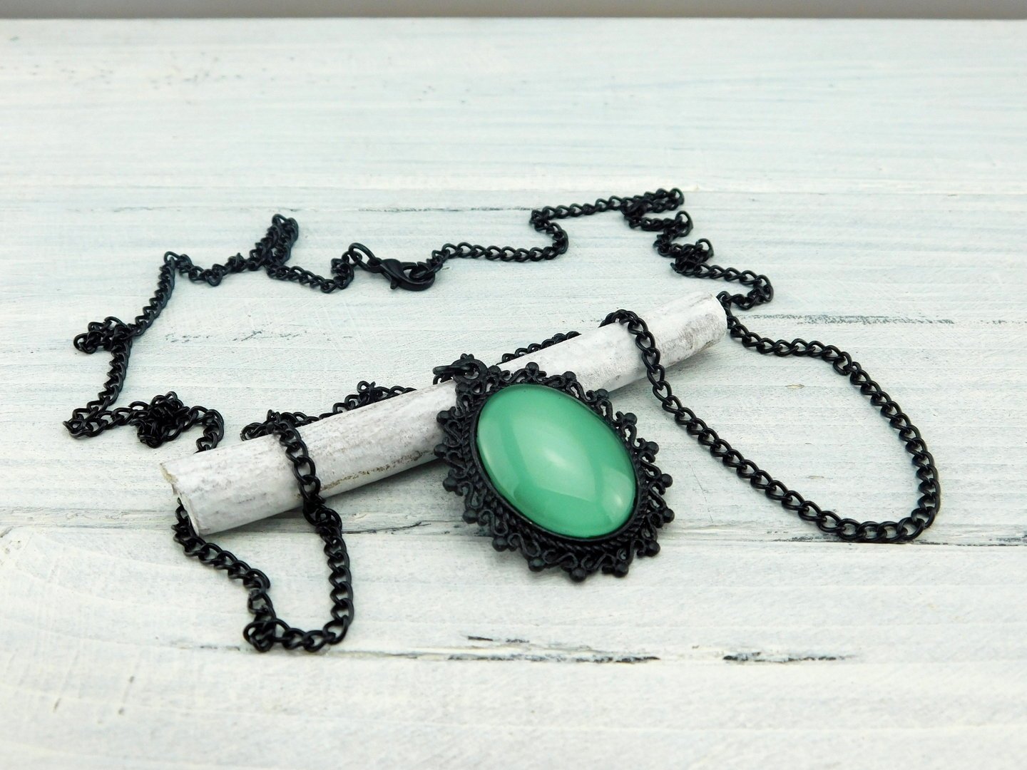 Halskette "Barock Cabochon" in Schwarz