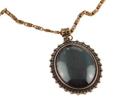 Kupferfarbene Halskette "Dark Green Magic" mit großem Cabochon