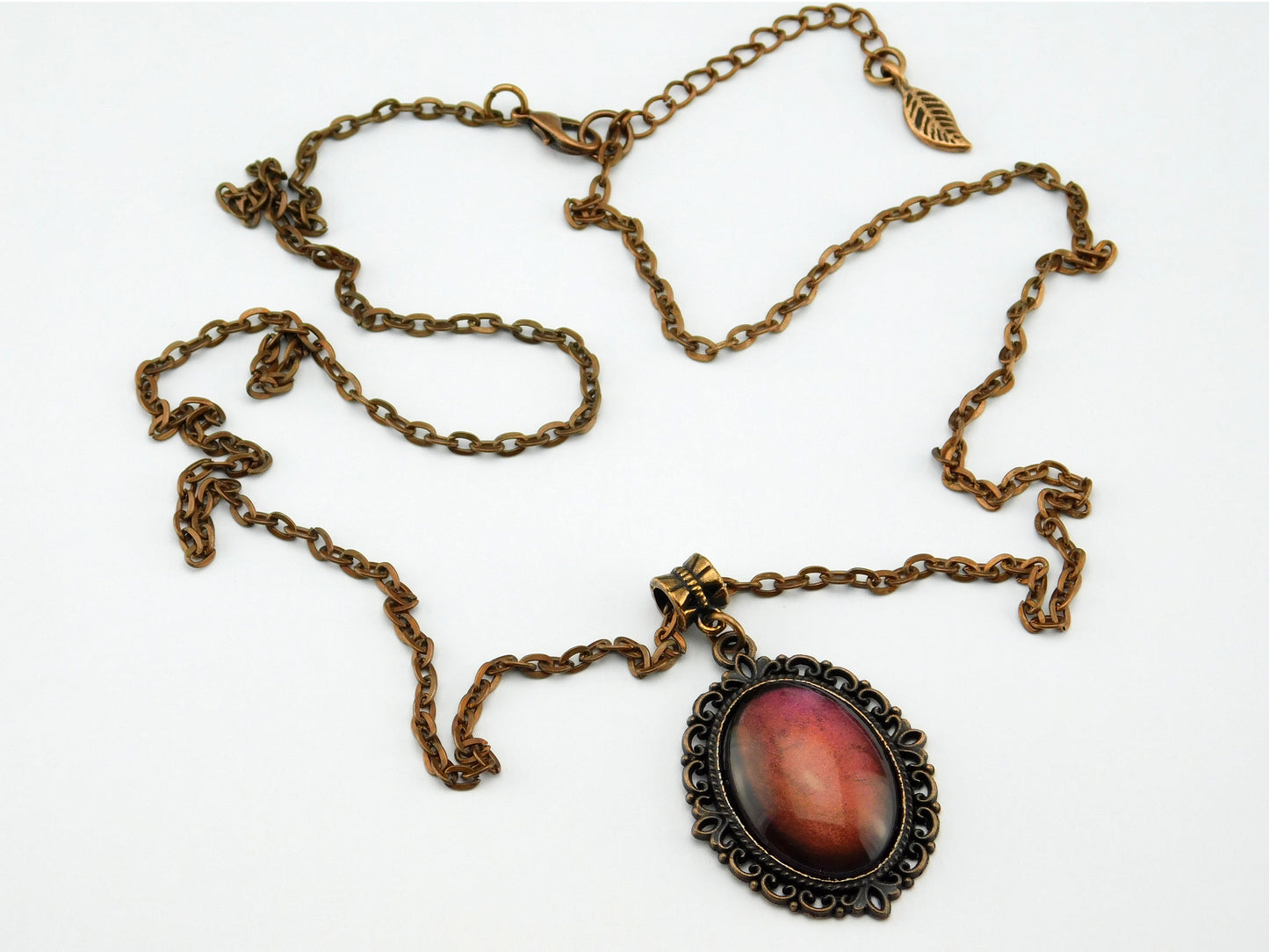 kupferfarbene Barock Halskette mit Glascabochon