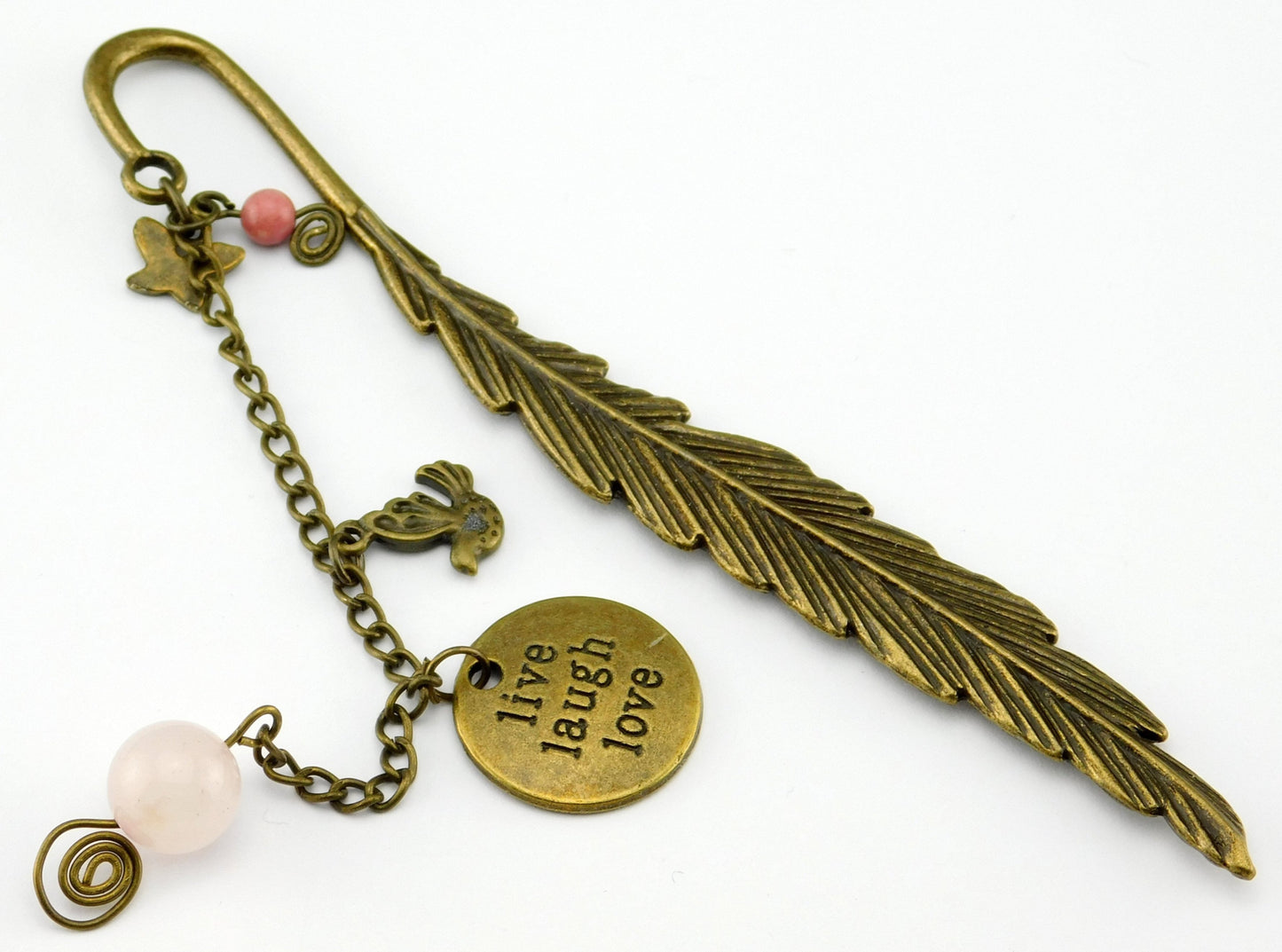 Feder-Lesezeichen mit rosa Perlen "live, laugh, love"