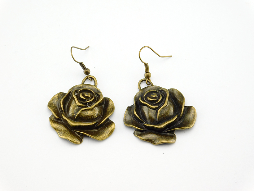 "Boho Rose" - Motivohrhänger mit Blumenmotiv