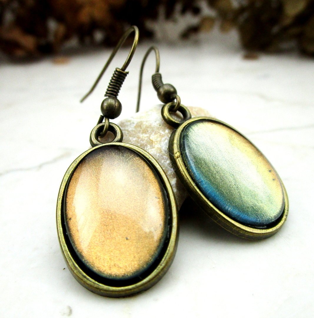 Ohrringe mit ovalem Cabochon in Grün-Gold Sunrise Bronze