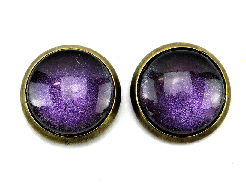 Ohrstecker mit Cabochon in Violett 12mm