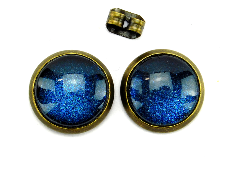 Ohrstecker mit Cabochon in dunklem Saphirblau 12mm