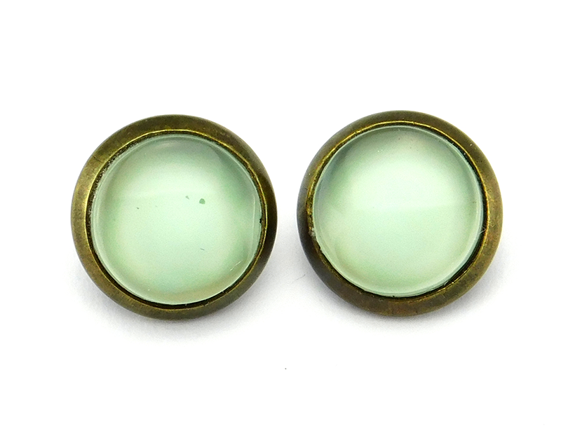 Ohrstecker mit Glasstein "Mintgrün" 10mm