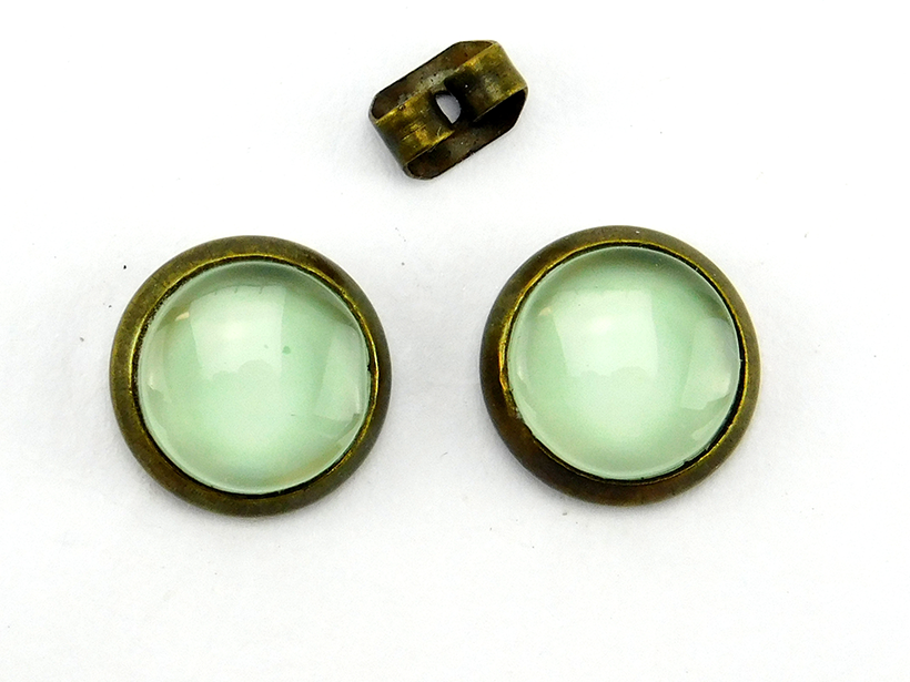 Ohrstecker mit Glasstein "Mintgrün" 10mm