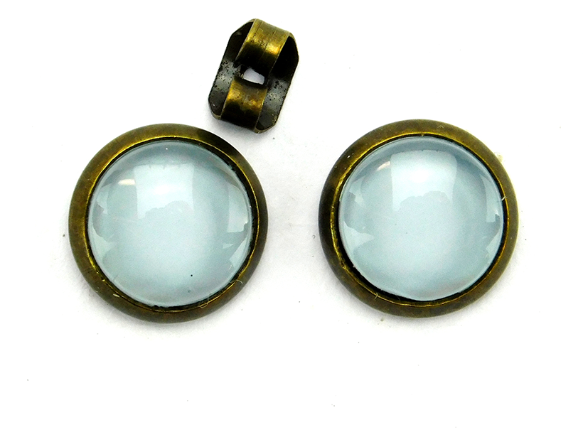 Ohrstecker mit Glasstein "Pastellblau" 10mm