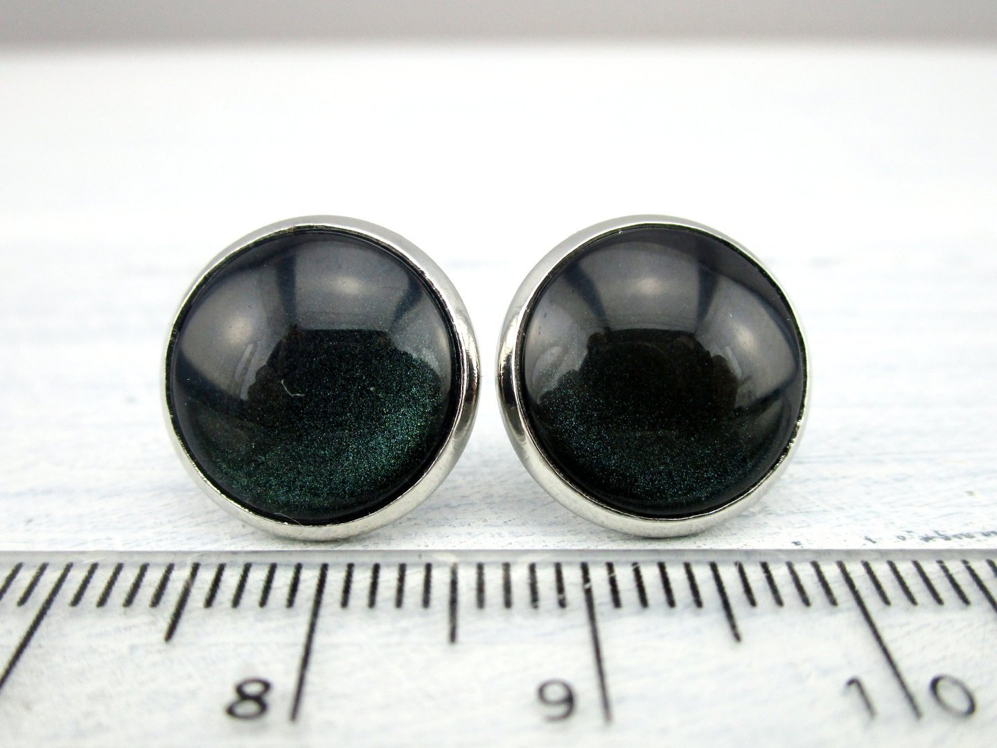 Ohrstecker "Dunkler Smaragd" in Silber 14mm