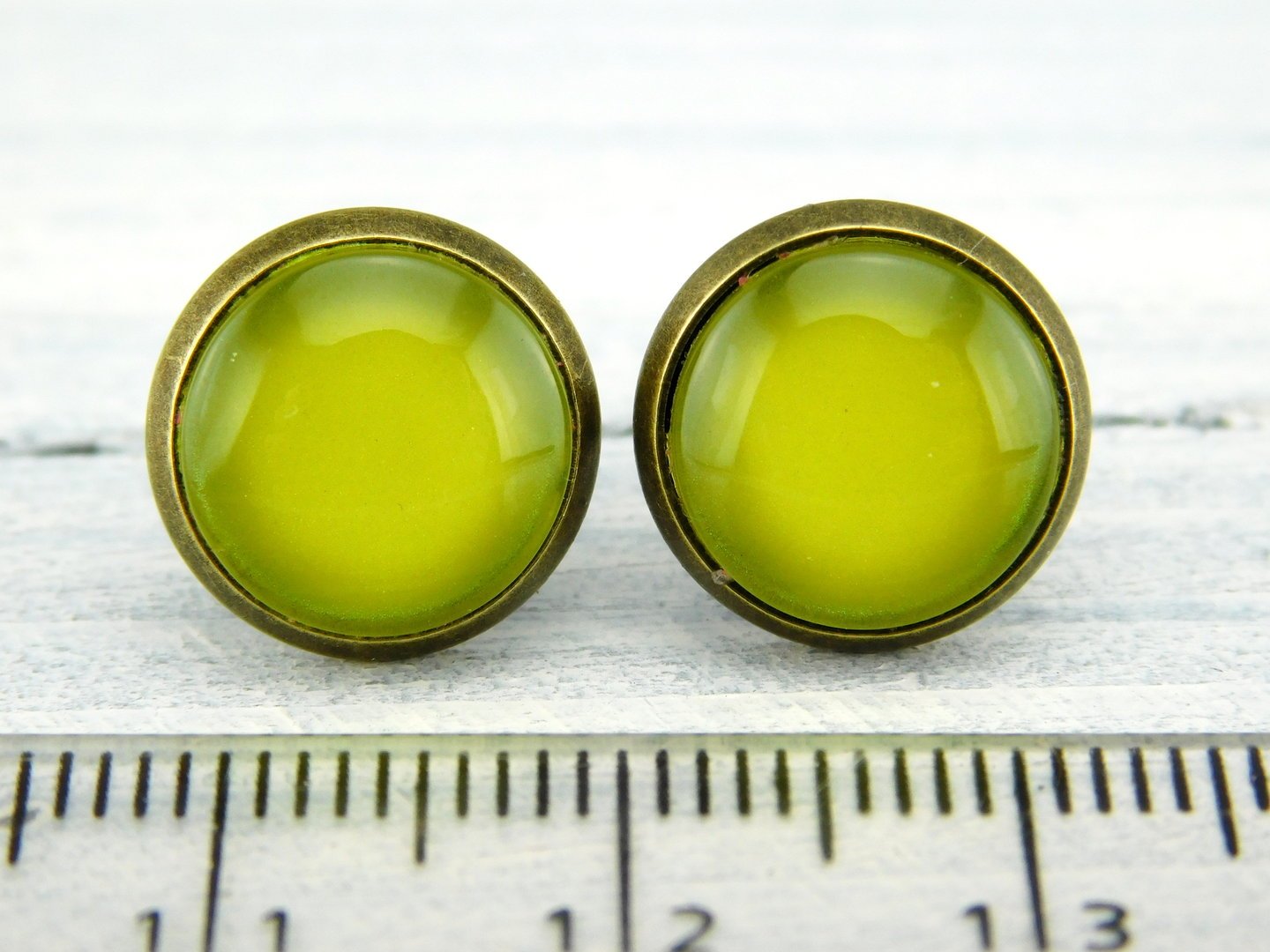 Ohrstecker "Freche Limette" in Bronze 12mm