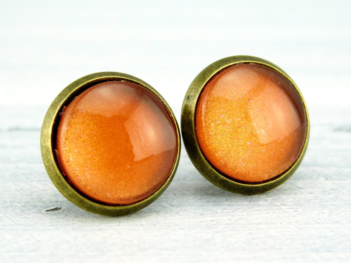 Ohrstecker "Papaya" in Bronze 12mm