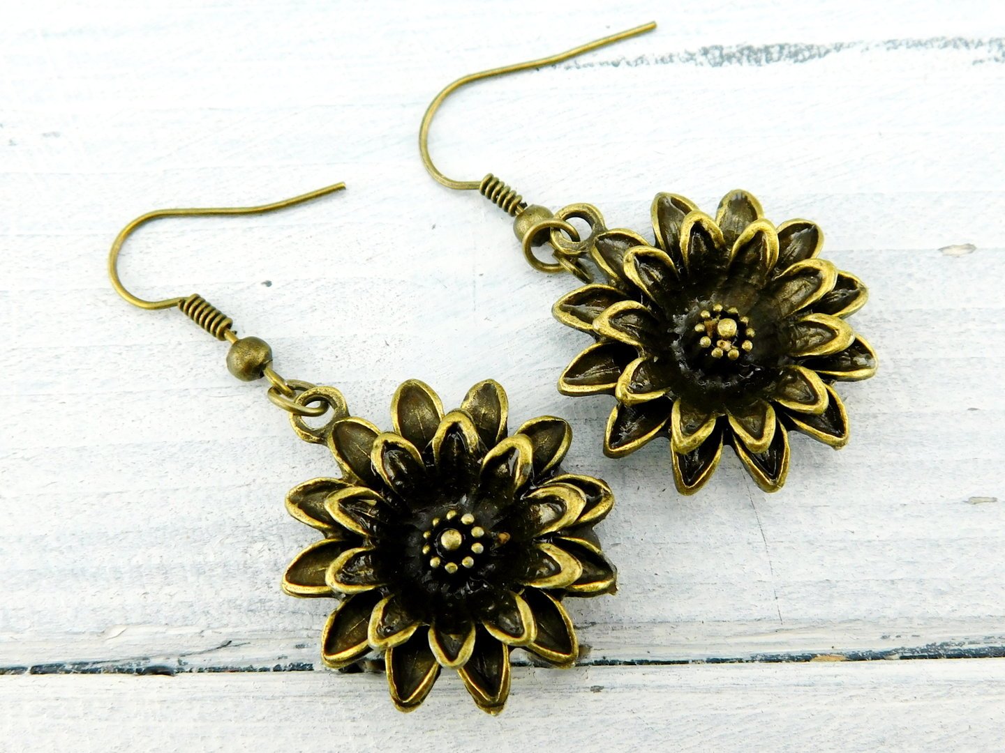 Ohrringe "Sonnenblume" aus bronzefarbenem Metall
