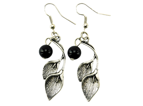 Ohrringe "Schwarze Calla" in silberner Farbe