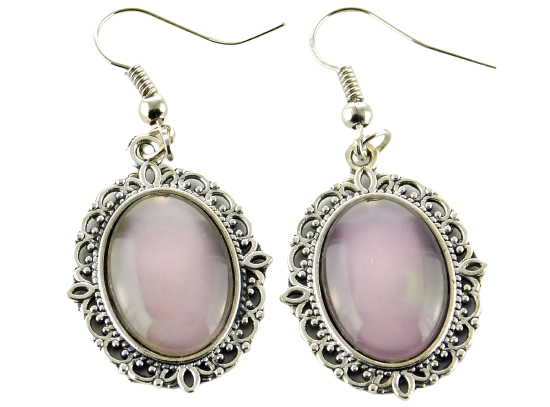 Vintage Ohrringe mit Cabochonanhänger in Zarter Lavendel