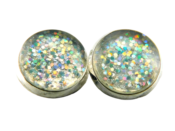 Ohrstecker "Glitter" in silberner Farbe