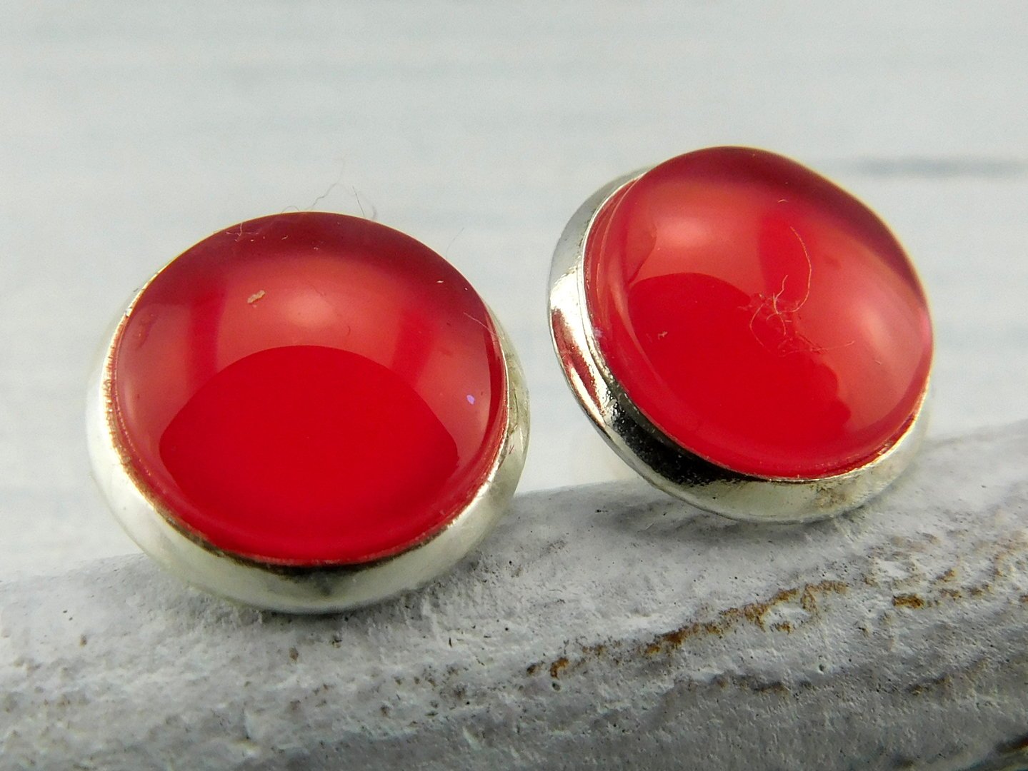Ohrstecker "Erdbeerrot" in Silber