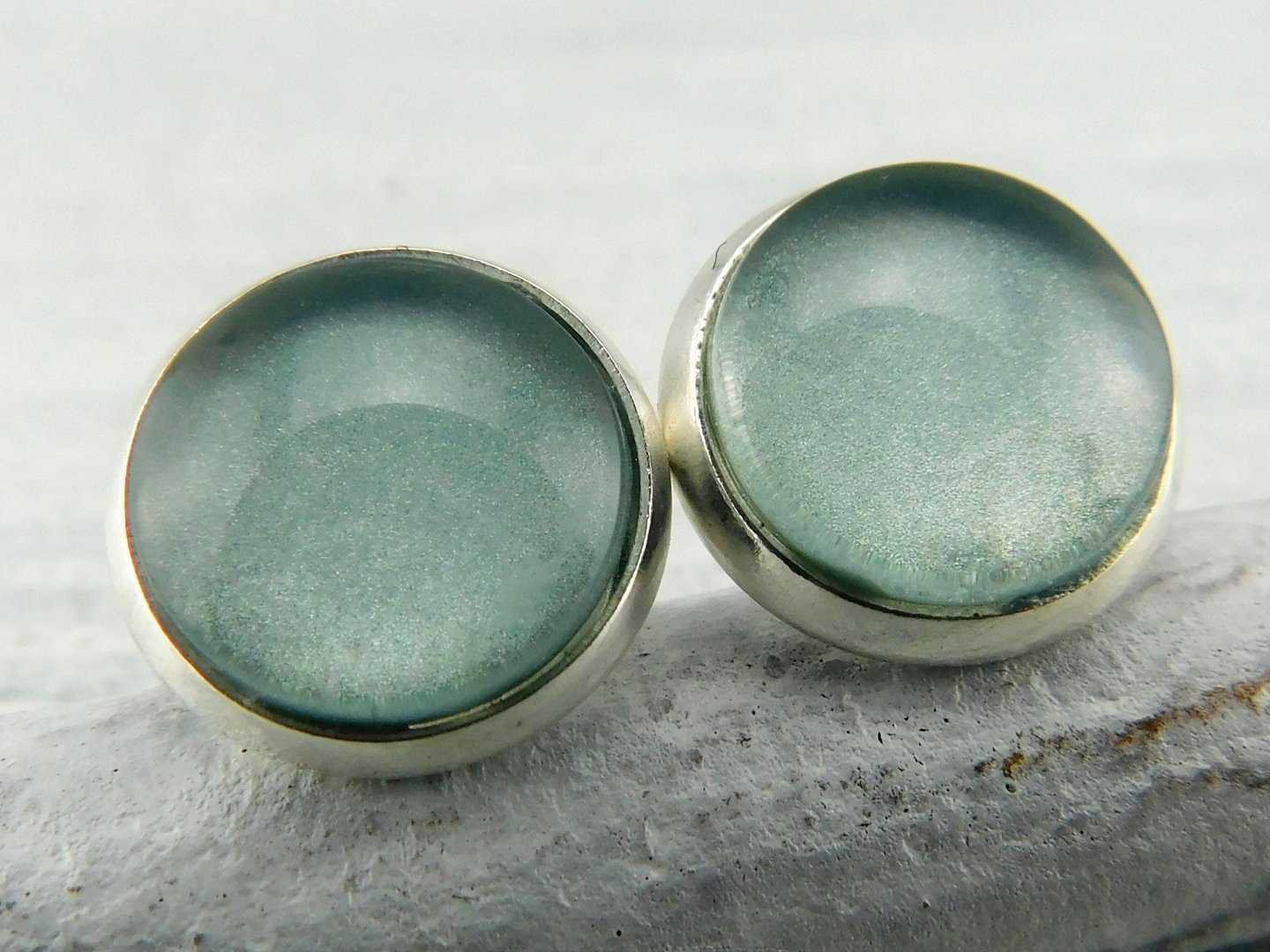 Ohrstecker "Eisblau" in Silber