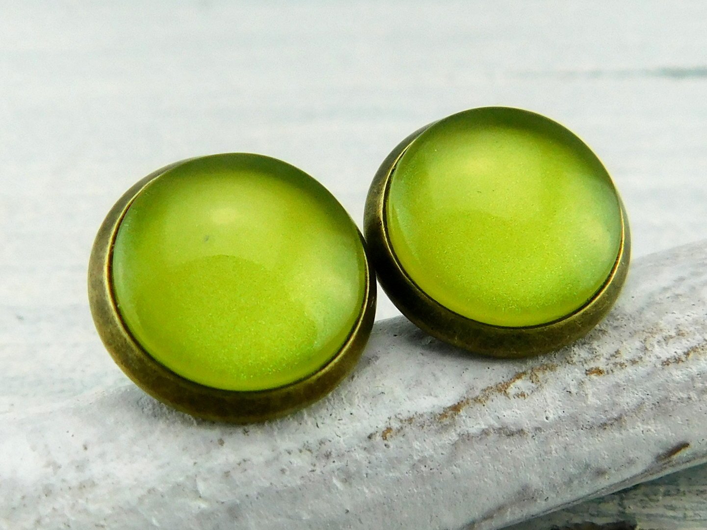 Fruity Ohrstecker "Kleines Äpfelchen" in Bronze 12mm