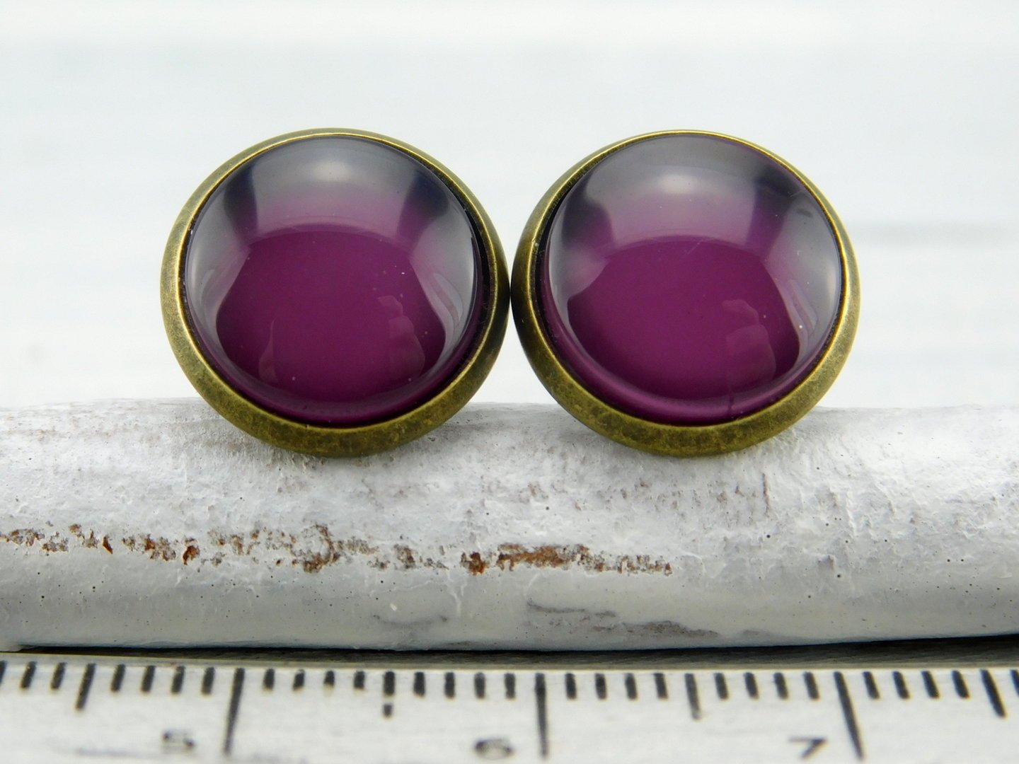Fruity Ohrstecker "Kleine Pflaume" in Bronze 12mm - Vintage Schmuckstübchen
