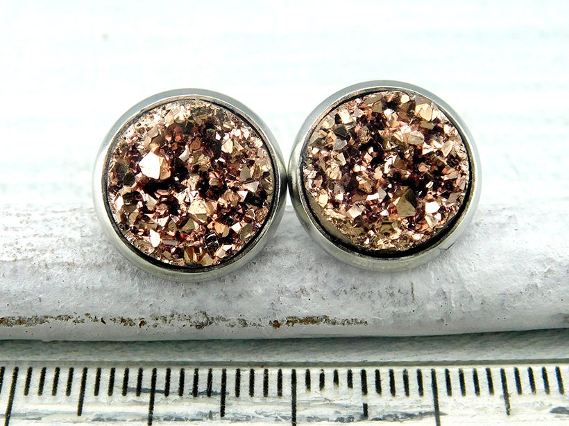 silberfarbene Druzy Ohrstecker "Edler Brocken" in Champagner