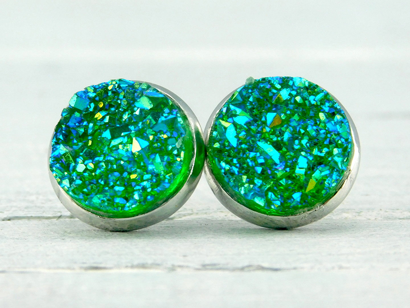 silberfarbene Druzy Ohrstecker "Mermaid Green"