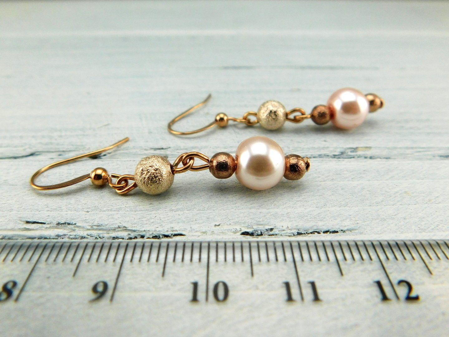 Rosegold Ohrhänger mit Glasperle "Champagner"