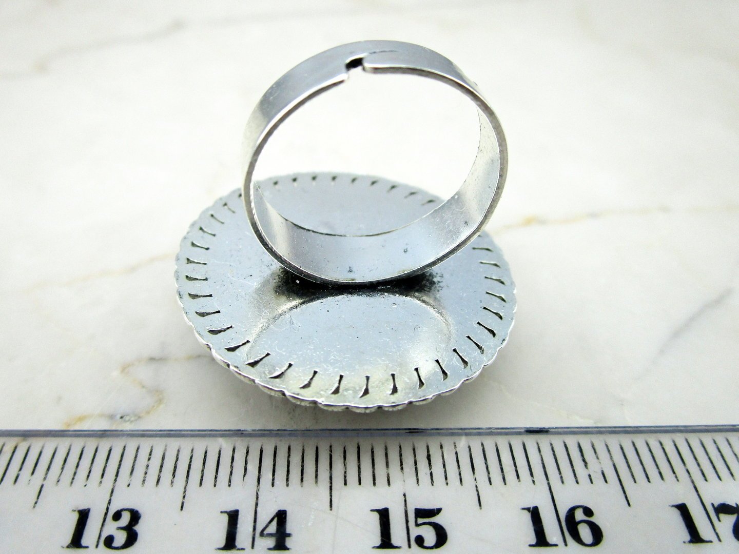 Runder Cabochonring "Sweet Berry" - Vintage Schmuckstübchen
