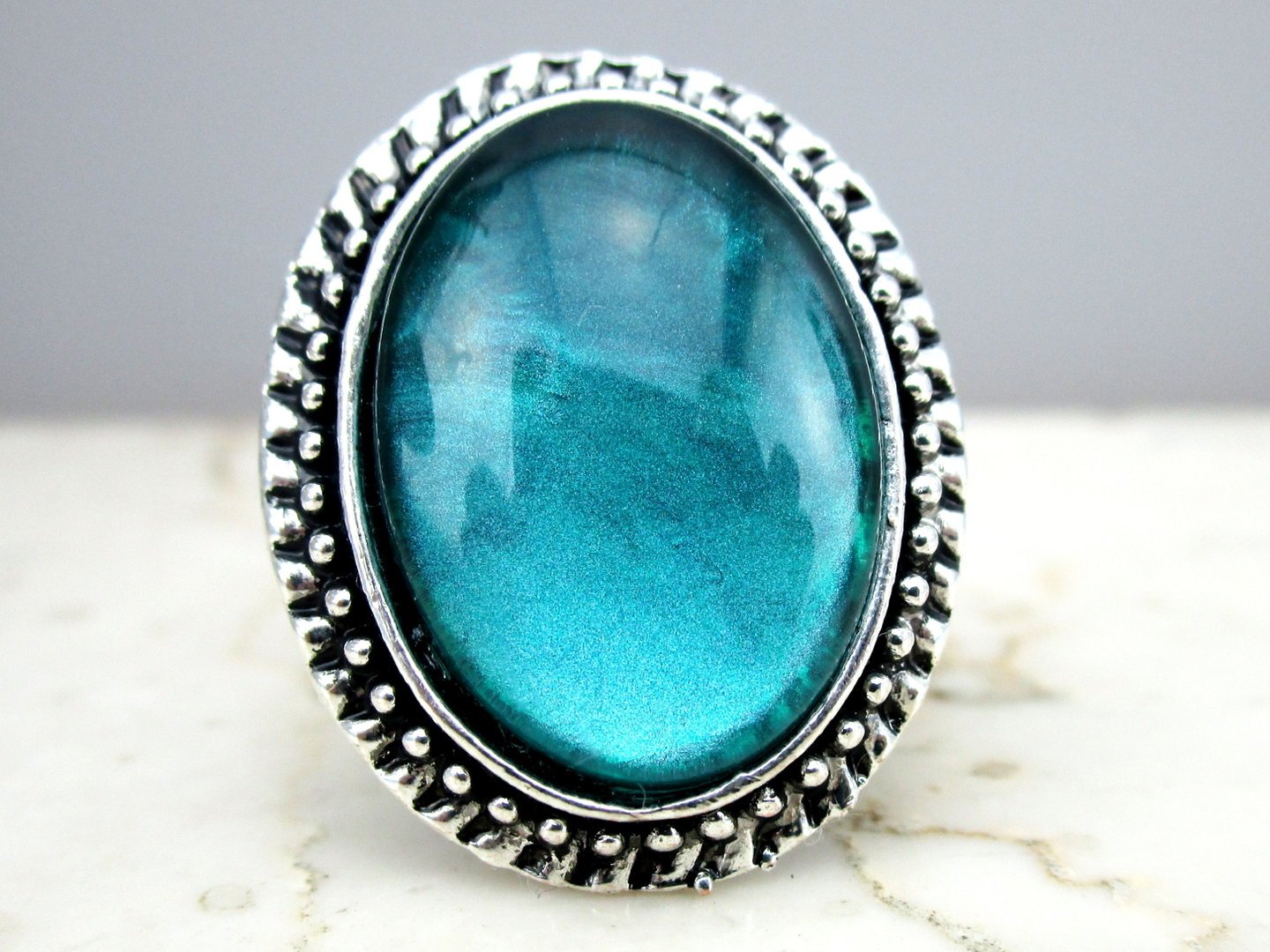 Ovaler Cabochonring "Karibikblau" - Vintage Schmuckstübchen
