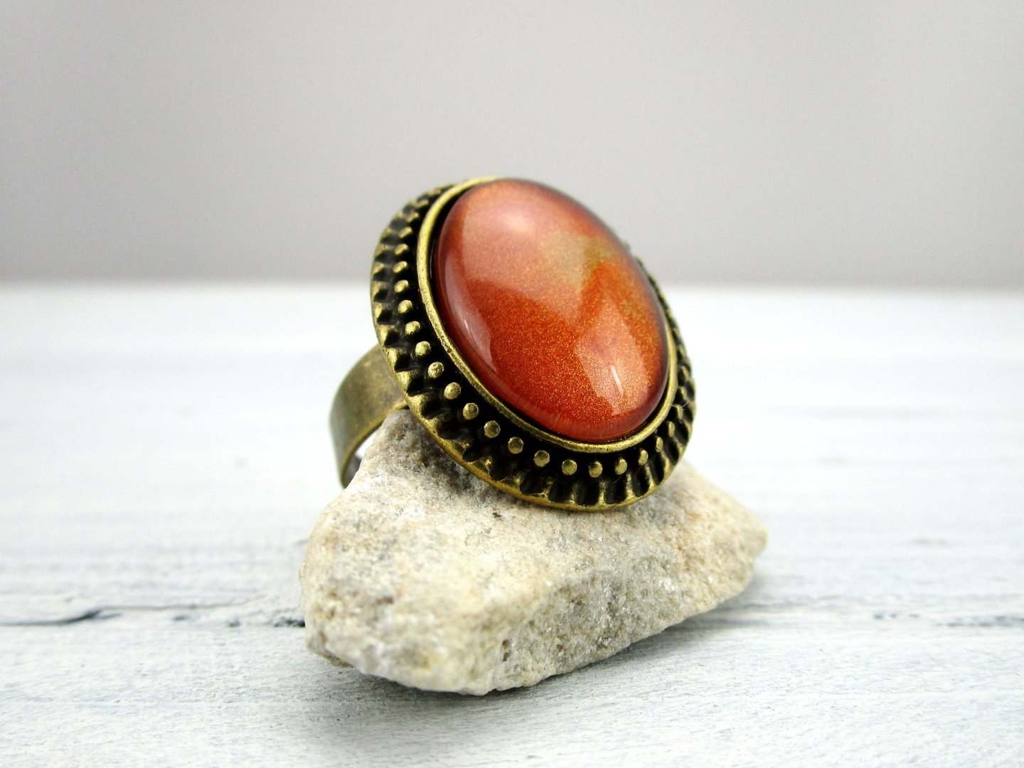 Ovaler Cabochonring "Wüstensonne" in Bronze - Vintage Schmuckstübchen