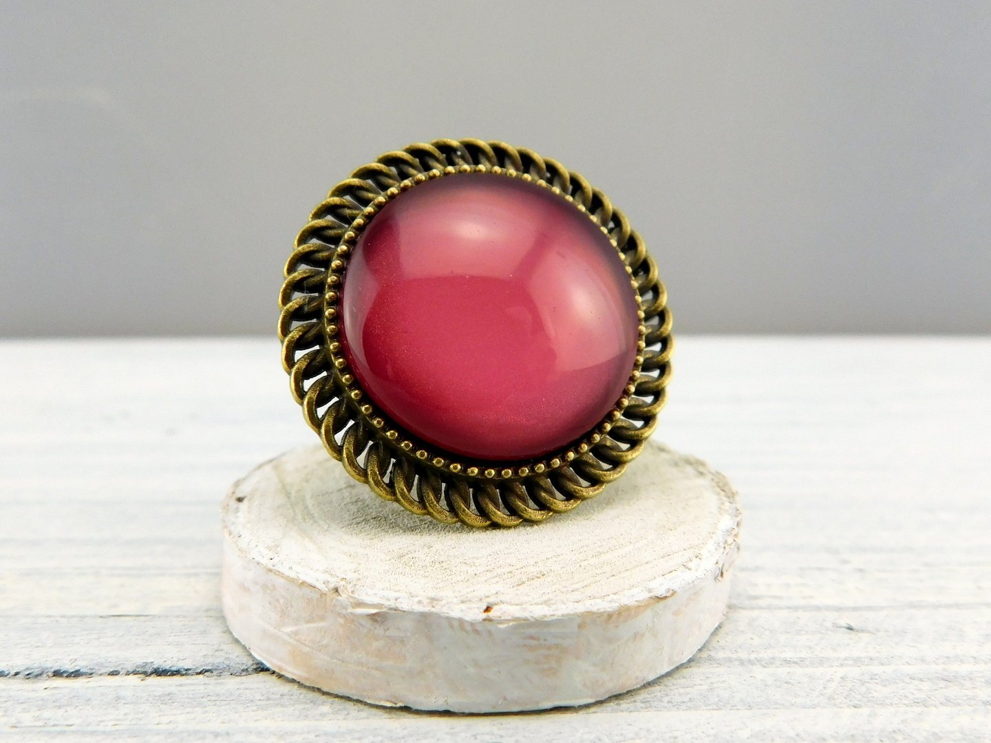Runder Ring mit Glasstein - Vintage Schmuckstübchen