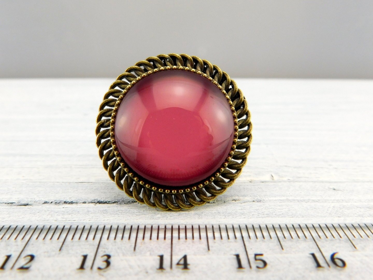 Runder Ring mit Glasstein - Vintage Schmuckstübchen