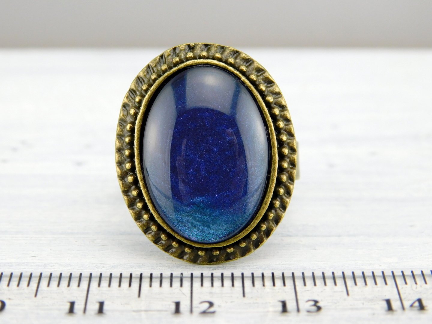 Ovaler Ring mit Cabochon - Vintage Schmuckstübchen