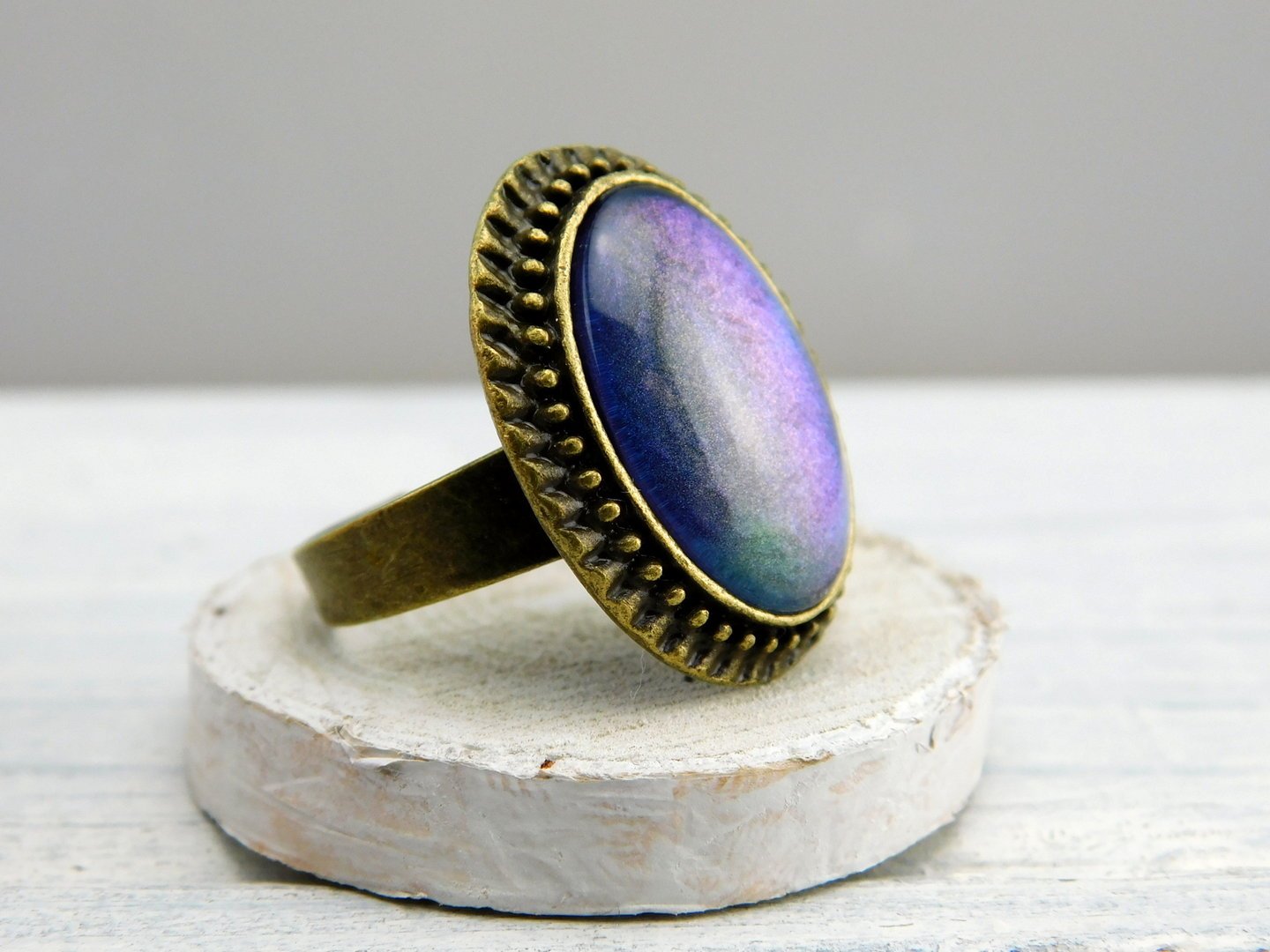 Ovaler Ring mit Cabochon - Vintage Schmuckstübchen