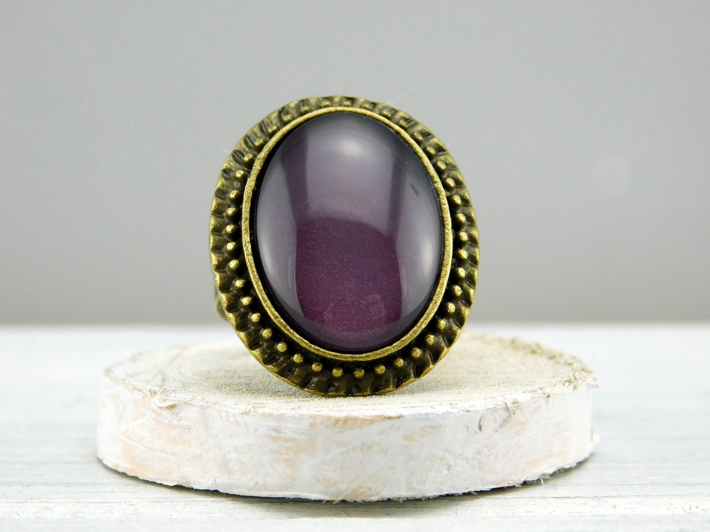 Ovaler Ring mit Cabochon - Vintage Schmuckstübchen