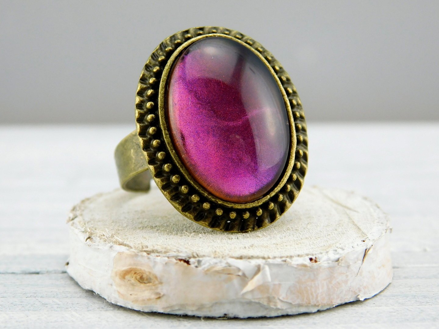 Ovaler Ring mit Cabochon - Vintage Schmuckstübchen