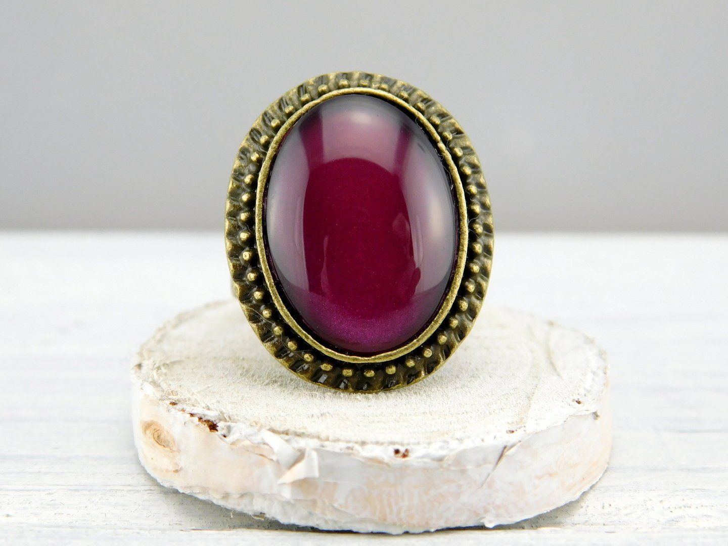Ovaler Ring mit Cabochon - Vintage Schmuckstübchen