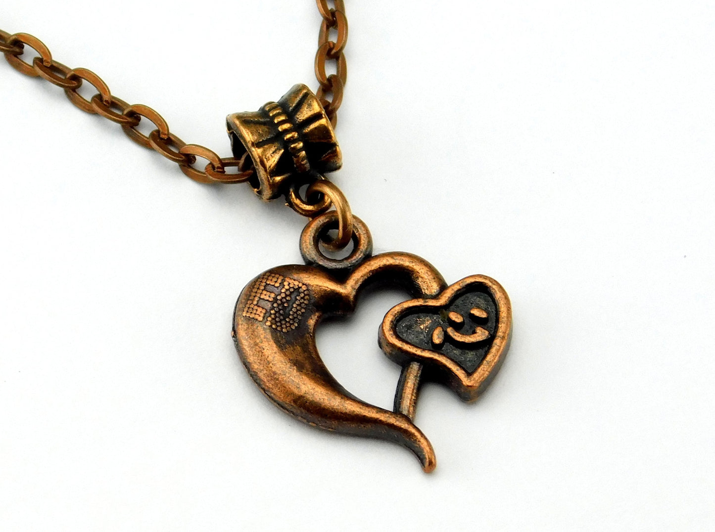 Kupferfarbene Halskette mit Herz