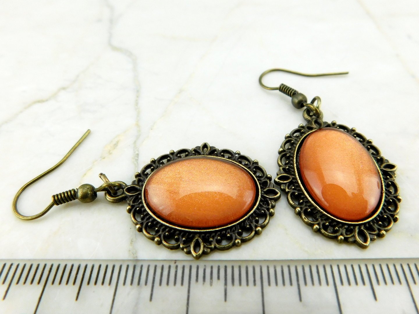 Vintage Ohrringe mit Cabochonanhänger in Wüstensonne